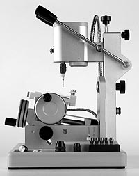 Produktfoto: Schwenken des Arbeitstisches